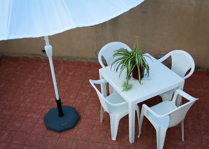 Апартаменты Mad Чефалу